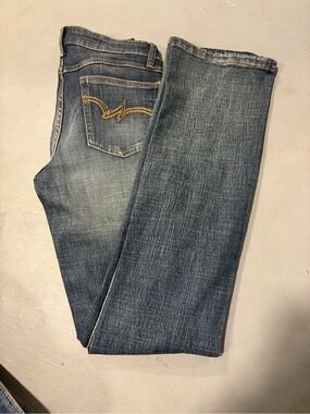 Women’s Blue Bootcut Jeans - Classic Denim